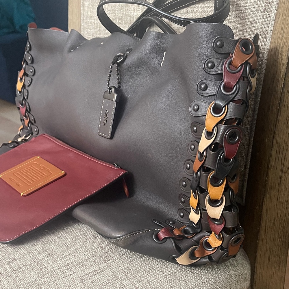 Coach 1941 Rogue Link Tote Melon Brown w/ Pouch - Picture 3 of 14